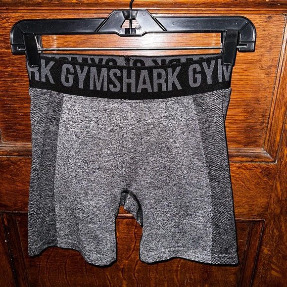 Gymshark Biker Shorts - Picture 1 of 2